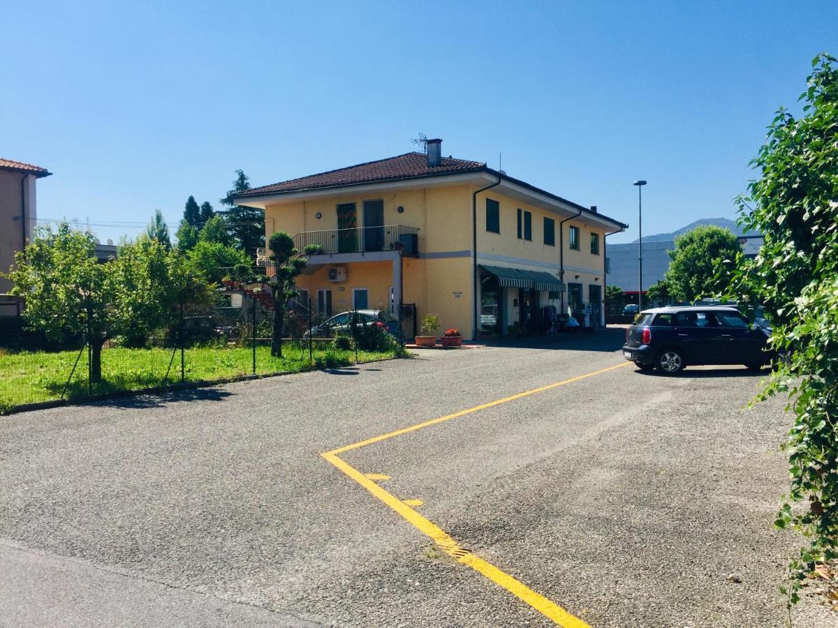 ルッカCasa Albaアパートメント エクステリア 写真